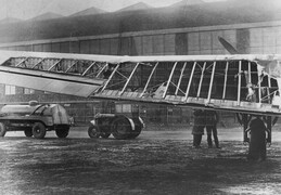 N1377 Armstrong Whitworth Whitley