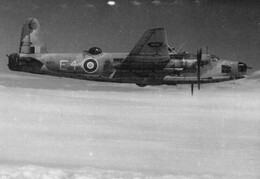 BV471 Vickers Warwick