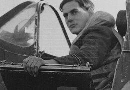 Secretan, Dennis, DFC, S/Ldr.