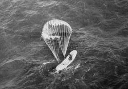 Airborne lifeboat
