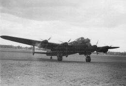 KB700 Avro Lancaster