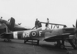 TE471 Supermarine Spitfire XVI