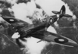 RB140 Supermarine Spitfire XIV