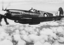 RB140 Supermarine Spitfire XIV