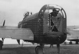 ED413 Avro Lancaster