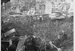 Bomb crater, Northampton