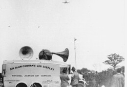 Handley Page W10  G-EBMR