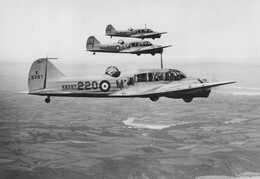 K6206 Avro Anson