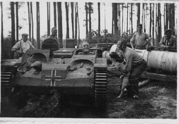 Captured French Renault UE2 Universal Tankette