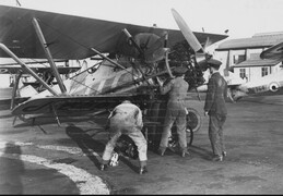 J8864 Armstrong Whitworth Siskin