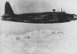 R1296 Vickers Armstrong Wellington I