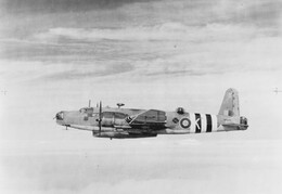 HF944 Vickers Warwick