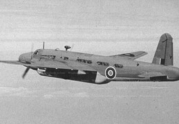 HG227 Vickers Armstrong Warwick