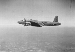 HG227 Vickers Armstrong Warwick