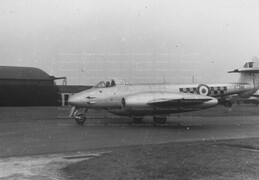 VT346 Gloster Meteor FIV