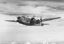 HF944 Vickers Warwick