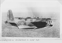 W3989 Short Sunderland II