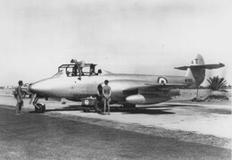 WF855 Gloster Meteor T7