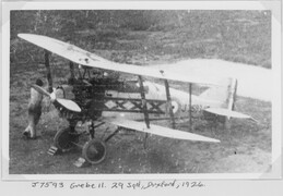 J7593 Gloster Grebe II
