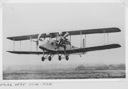 J9126 Handley HP35 Page Clive