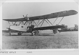 J9833 Handley Page HP43