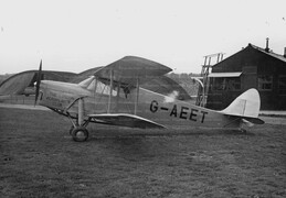 de Havilland DH87 Hornet Moth