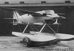 Gloster IV