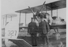327 Royal Aircraft Factory BE2