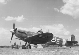 BM252 Supermarine Spitfire