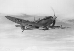 EN821 Supermarine Spitfire Vb