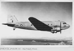 FD857 Douglas Dakota III