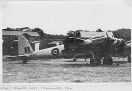 KB663 De Havilland Mosquito B.25