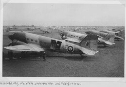 KG496 Douglas Dakota III