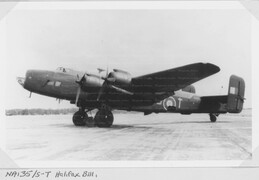 NA135 Handley Page Halifax III