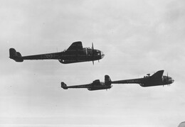 AT143 Handley Page Hampden