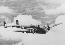 AE148 Handley Page Hampden