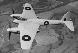 PX217 de Havilland Hornet F 1
