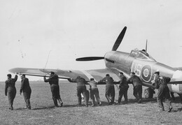 EK183 Hawker Typhoon