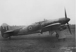 EK427 Hawker Typhoon FR 1B