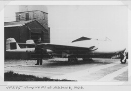 VF275 De Havilland Vampire F.1