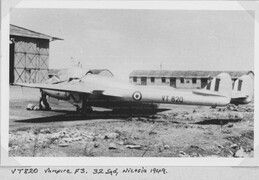 VT820 De Havilland Vampire F.3