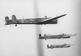 N1417 Armstrong Whitworth Whitley