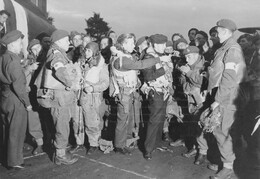 Short Stirling and Airborne Troops