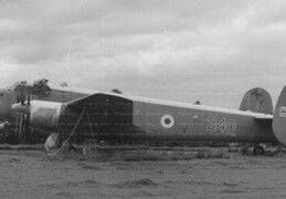 WB827? Avro Shackleton