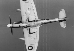 PK312 Supermarine Spitfire 22