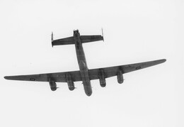 PW925 Avro Lincoln