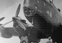 DT792 Handley Page Halifax II