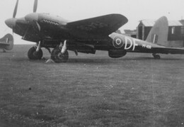 PF498 de Havilland Mosquito