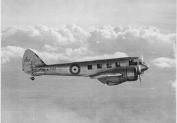 K7557 Bristol Type 142