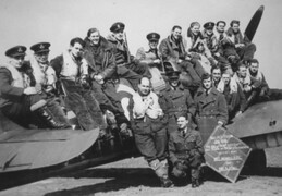 609 Sqn pilots
